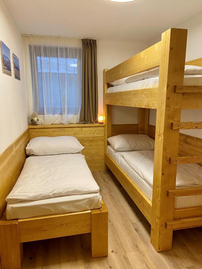 Apartmany Jasna, Biela Put 迪马诺卡多林纳 外观 照片