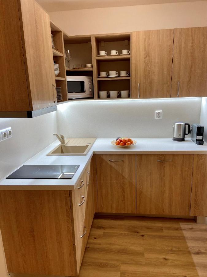 Apartmany Jasna, Biela Put 迪马诺卡多林纳 外观 照片